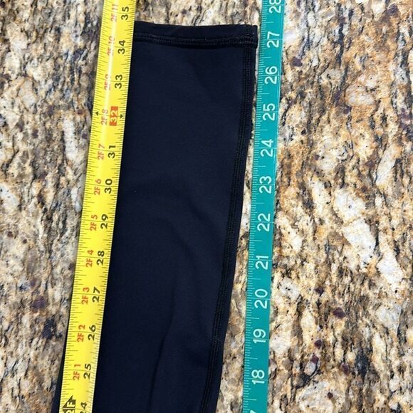 Michi Active Stretchy Mid Rise Leggings In Black Size XS - Picture 8 of 9
